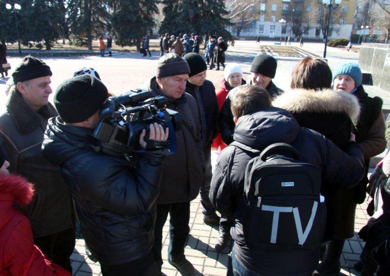 Новости бахмута сейчас последние. Вечерний Бахмут. Вечерний Бахмут Артемовск последние новости. Росияе бегит из Бахмута. Судьи Бахмута.