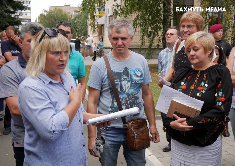 Новости бахмута донецкой. Бахмут население. Бахмут новости. Бахмут новости последнего часа. Начальник Харцызского горгаза.